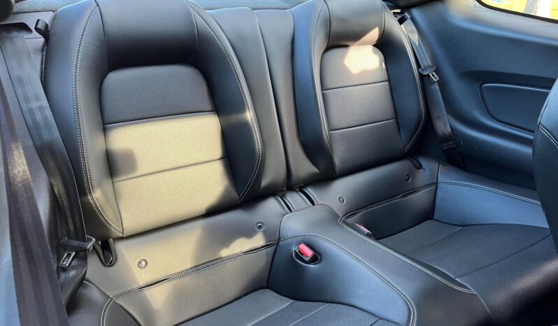 								2022 Ford Mustang GT Coupe Premium full									