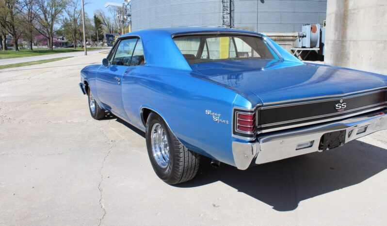 								1967 Chevrolet Chevelle Malibu Sport Coupe 4-Speed full									
