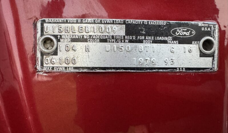 								1979 Ford Bronco Custom 4×4 4-Speed full									