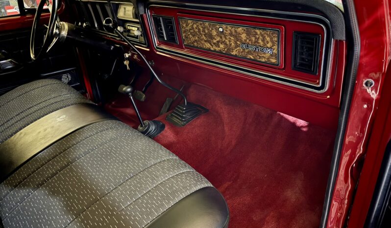 								1979 Ford Bronco Custom 4×4 4-Speed full									