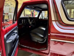 										1979 Ford Bronco Custom 4×4 4-Speed full									