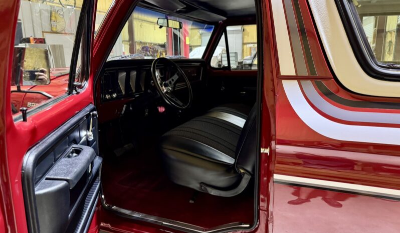 								1979 Ford Bronco Custom 4×4 4-Speed full									