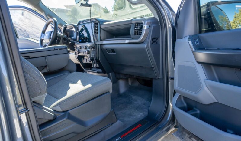 								2025 Ford F-150 XL 4×4 Supercharged full									