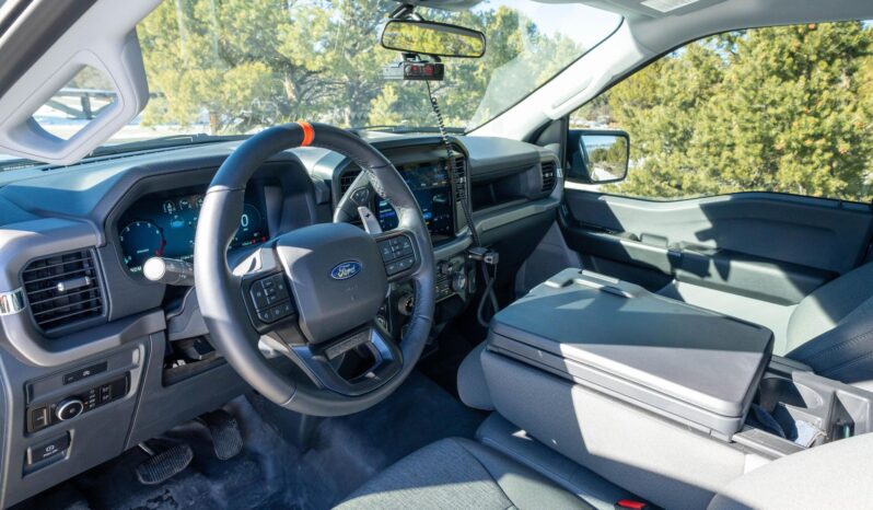 								2025 Ford F-150 XL 4×4 Supercharged full									