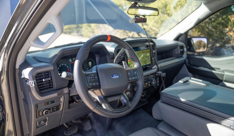 								2025 Ford F-150 XL 4×4 Supercharged full									