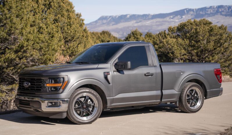 								2025 Ford F-150 XL 4×4 Supercharged full									