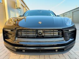 										2022 Porsche Macan AWD full									