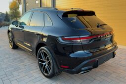 										2022 Porsche Macan AWD full									