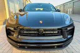 2022 Porsche Macan AWD