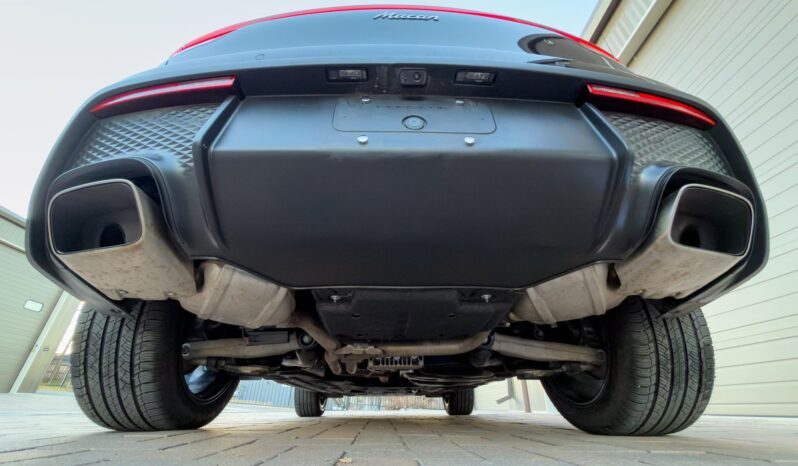 								2022 Porsche Macan AWD full									