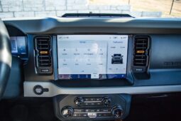 										2022 Ford Bronco Badlands full									