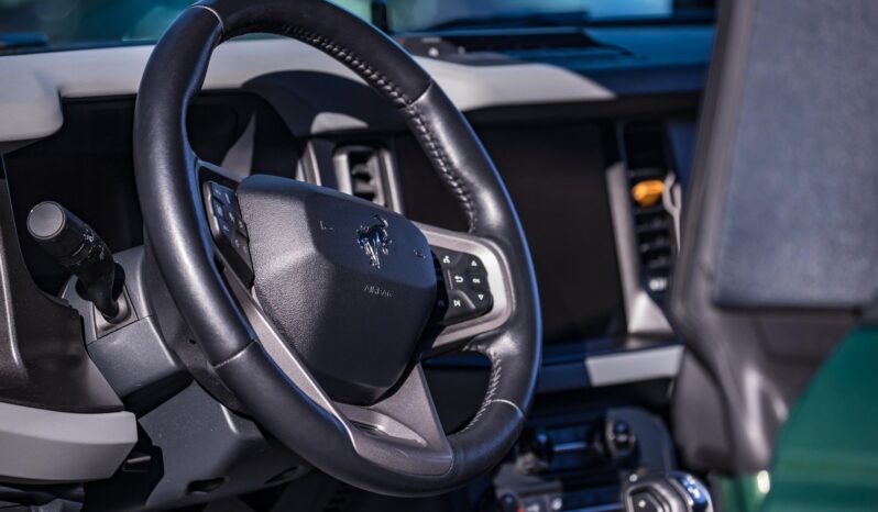 								2022 Ford Bronco Badlands full									