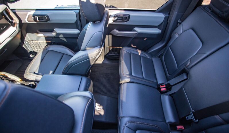 								2022 Ford Bronco Badlands full									