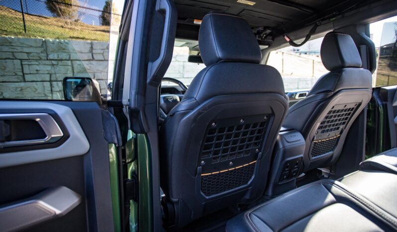 								2022 Ford Bronco Badlands full									