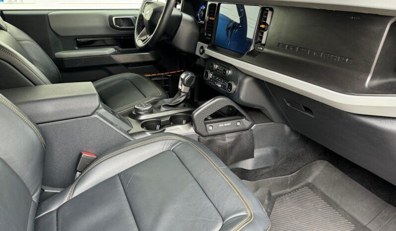 								2022 Ford Bronco Badlands 4WD full									