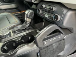 										2022 Ford Bronco Badlands 4WD full									