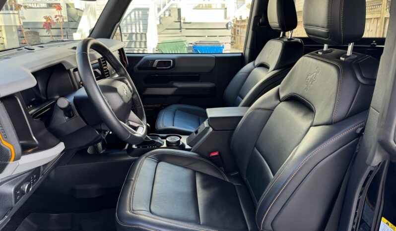 								2022 Ford Bronco Badlands 4WD full									