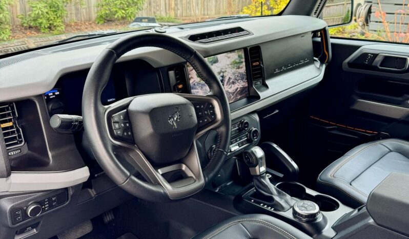 								2022 Ford Bronco Badlands 4WD full									