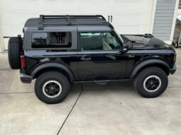 										2022 Ford Bronco Badlands 4WD full									