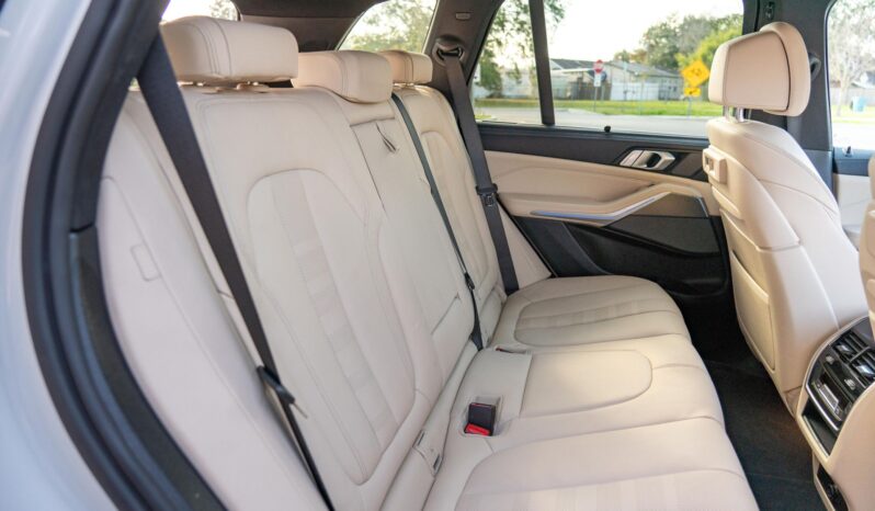 								2022 BMW X5 M50i 523-hp full									