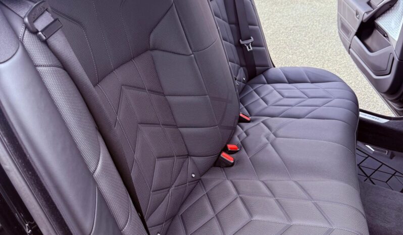 								2023 BMW 760i xDrive 536-hp Twin-Turbo full									