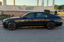 										2023 BMW 760i xDrive 536-hp Twin-Turbo full									