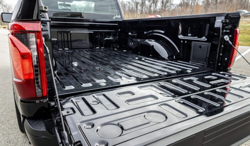 								2025 Ford F-150 Roush Nitemare 4×4 full									