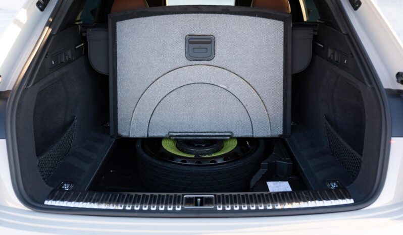 								2022 Audi e-tron Quattro Chronos Edition AWD full									