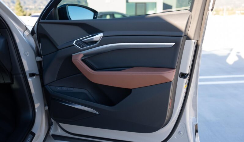 								2022 Audi e-tron Quattro Chronos Edition AWD full									