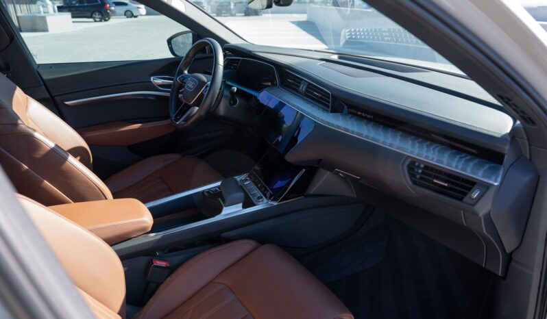 								2022 Audi e-tron Quattro Chronos Edition AWD full									