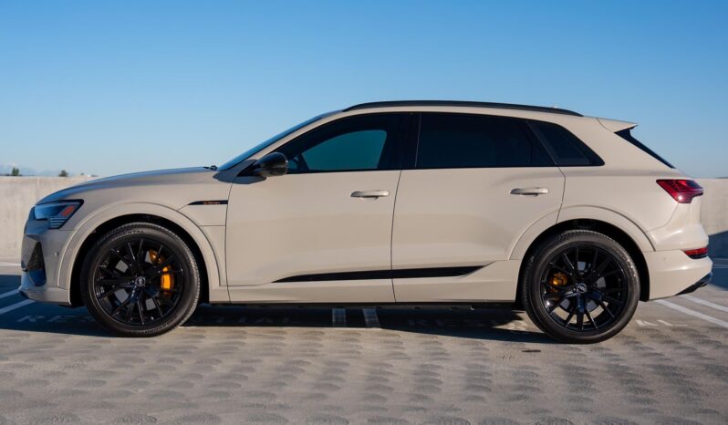 								2022 Audi e-tron Quattro Chronos Edition AWD full									