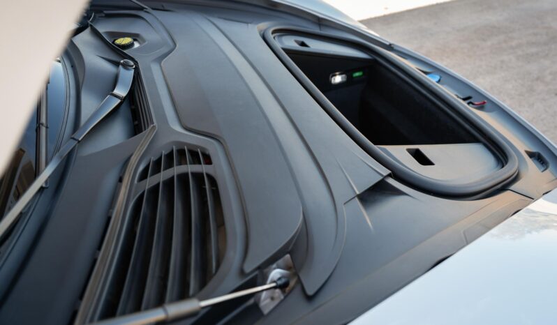 								2022 Porsche Taycan full									