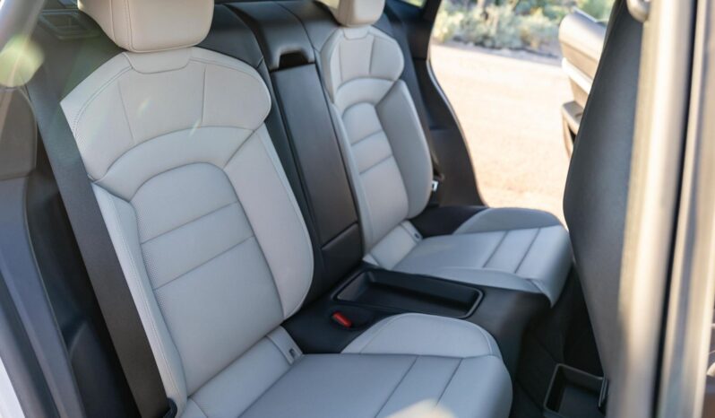 								2022 Porsche Taycan full									