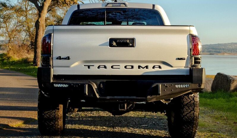 								2023 Toyota Tacoma Limited Double Cab 4×4 full									