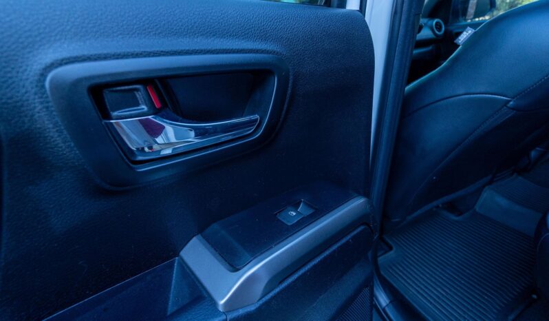 								2023 Toyota Tacoma Limited Double Cab 4×4 full									