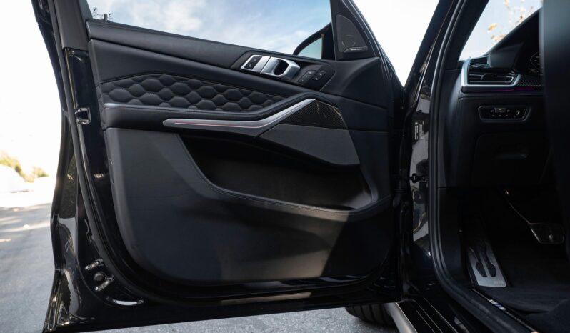 								2022 BMW X5 M Competition full									