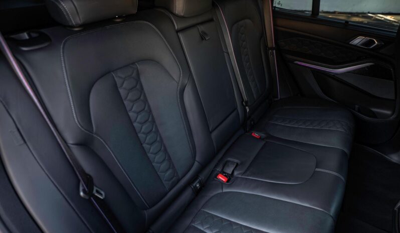 								2022 BMW X5 M Competition full									