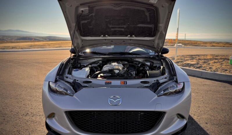 								2022 Mazda MX-5 Miata RF Grand Touring full									