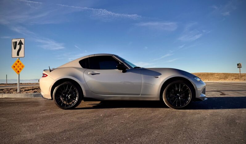 								2022 Mazda MX-5 Miata RF Grand Touring full									