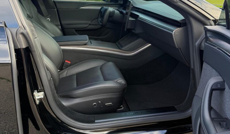 								2022 Tesla Model S Long Range AWD full									