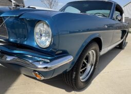 1965 Ford Mustang Fastback 5-Speed