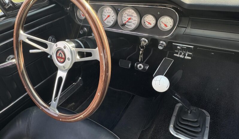 								1965 Ford Mustang Fastback 5-Speed full									