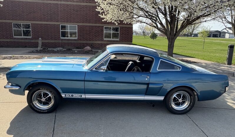 								1965 Ford Mustang Fastback 5-Speed full									