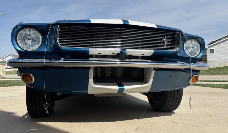 								1965 Ford Mustang Fastback 5-Speed full									