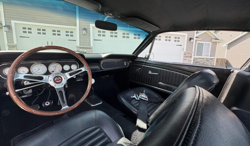								1965 Ford Mustang Fastback 5-Speed full									