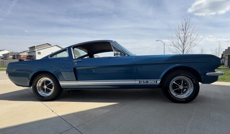 								1965 Ford Mustang Fastback 5-Speed full									