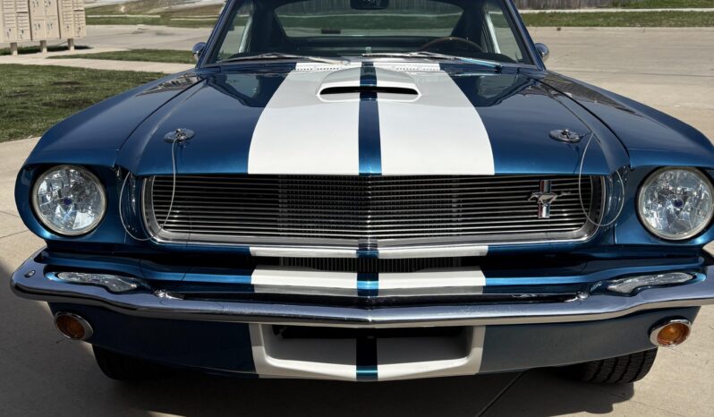 								1965 Ford Mustang Fastback 5-Speed full									