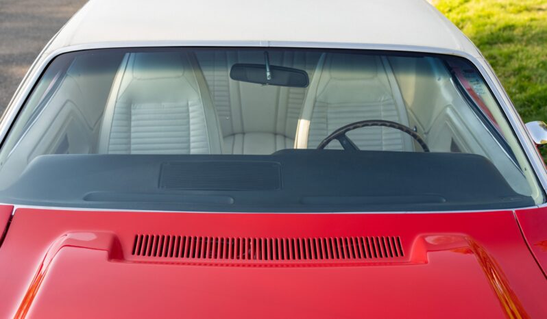 								1970 Dodge Challenger 5-Speed 5.7L Hemi full									