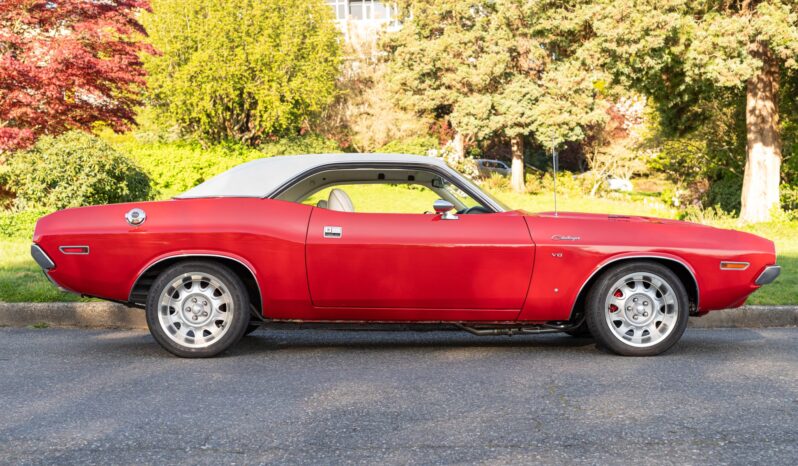 								1970 Dodge Challenger 5-Speed 5.7L Hemi full									