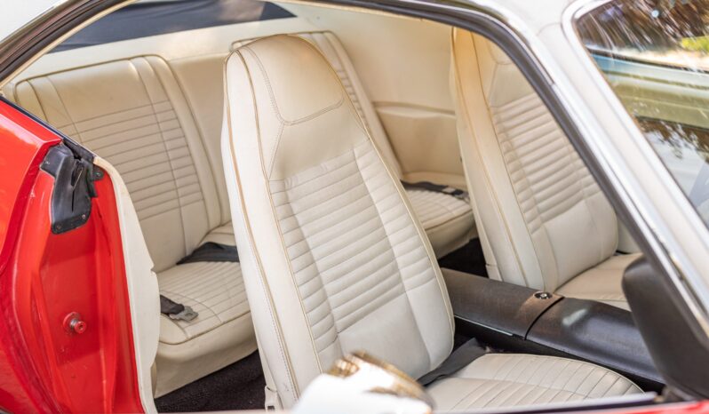 								1970 Dodge Challenger 5-Speed 5.7L Hemi full									